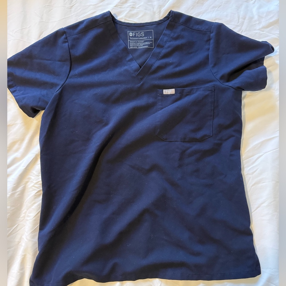 Figs Catarina One Pocket Scrub Top Navy